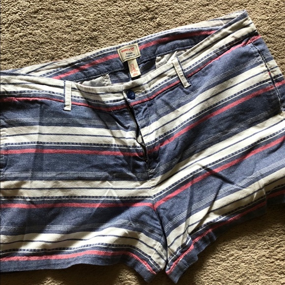 Khaki shorts by gap size 18 - Picture 1 of 3